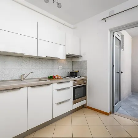 Apartment Centre, Modern App 2+2, Free Parking